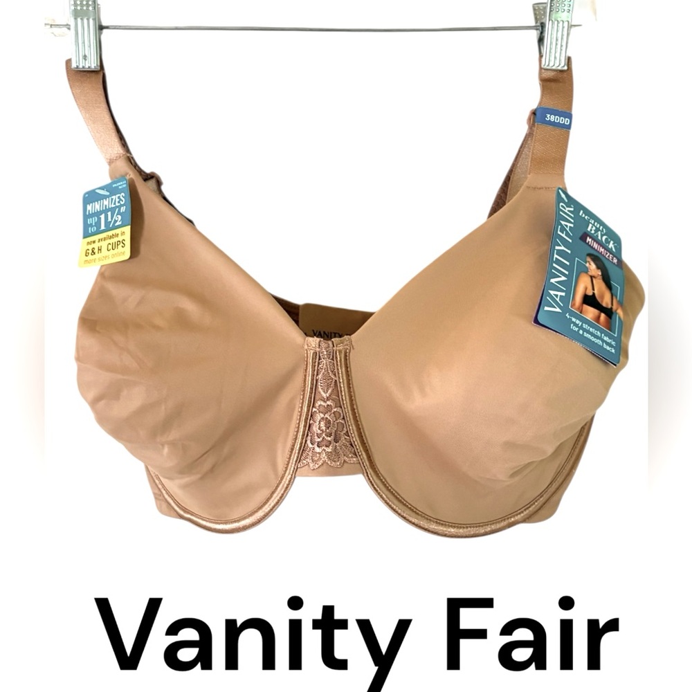 Vanity Fair-NWT 38DDD Beauty Back Minimizer. Color nude. 4 hook/3 position NEW!